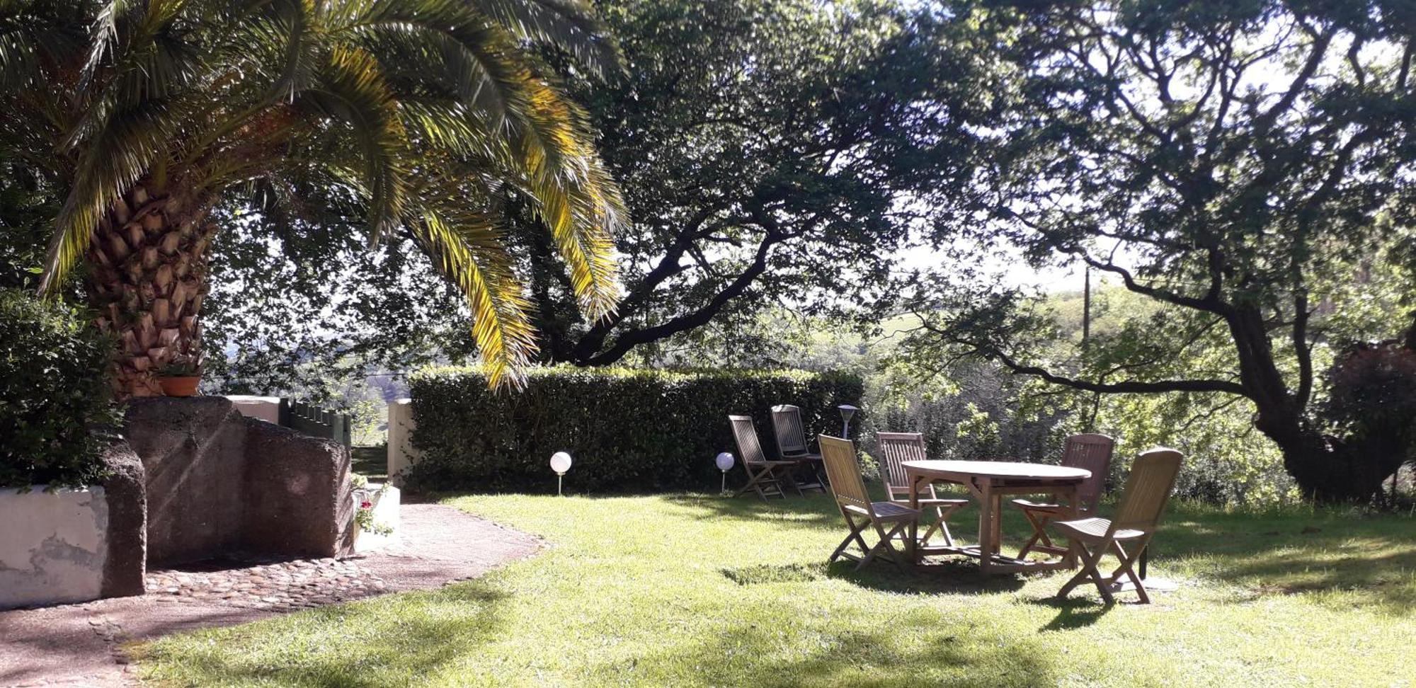 Hotel Domaine Xixtaberri Cambo-les-Bains Esterno foto