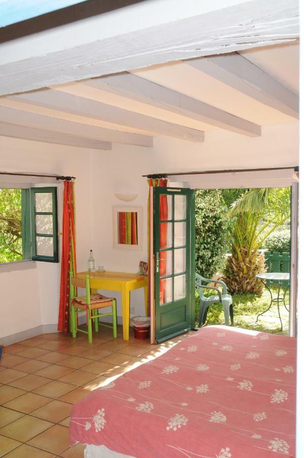 Hotel Domaine Xixtaberri Cambo-les-Bains Esterno foto